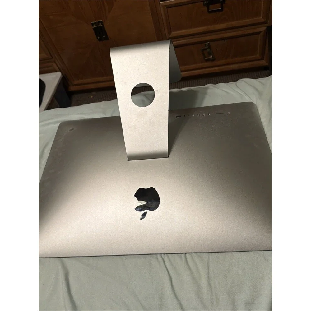 APPLE IMAC 21.5